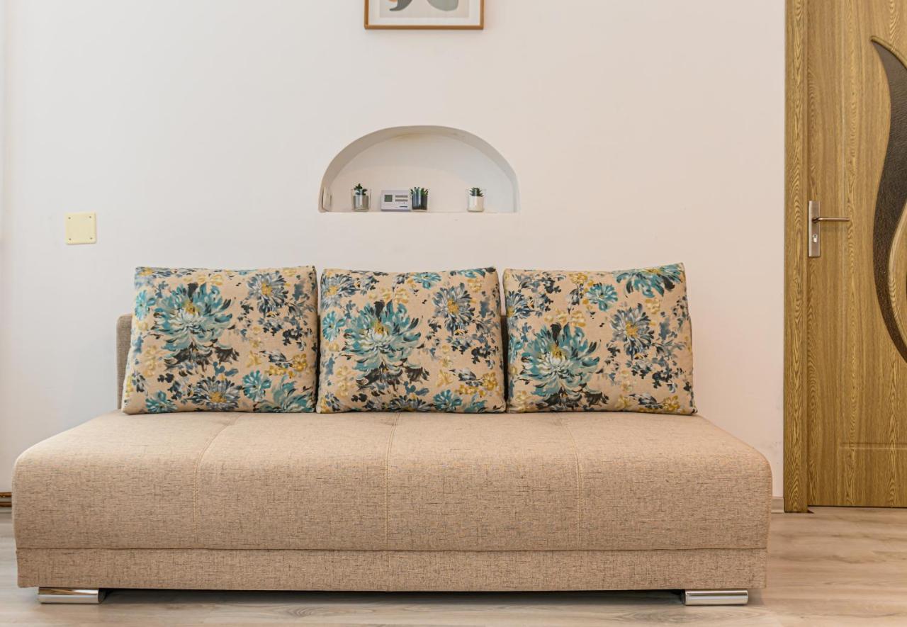 Mountain Oasis Apartment Sinaia Ngoại thất bức ảnh