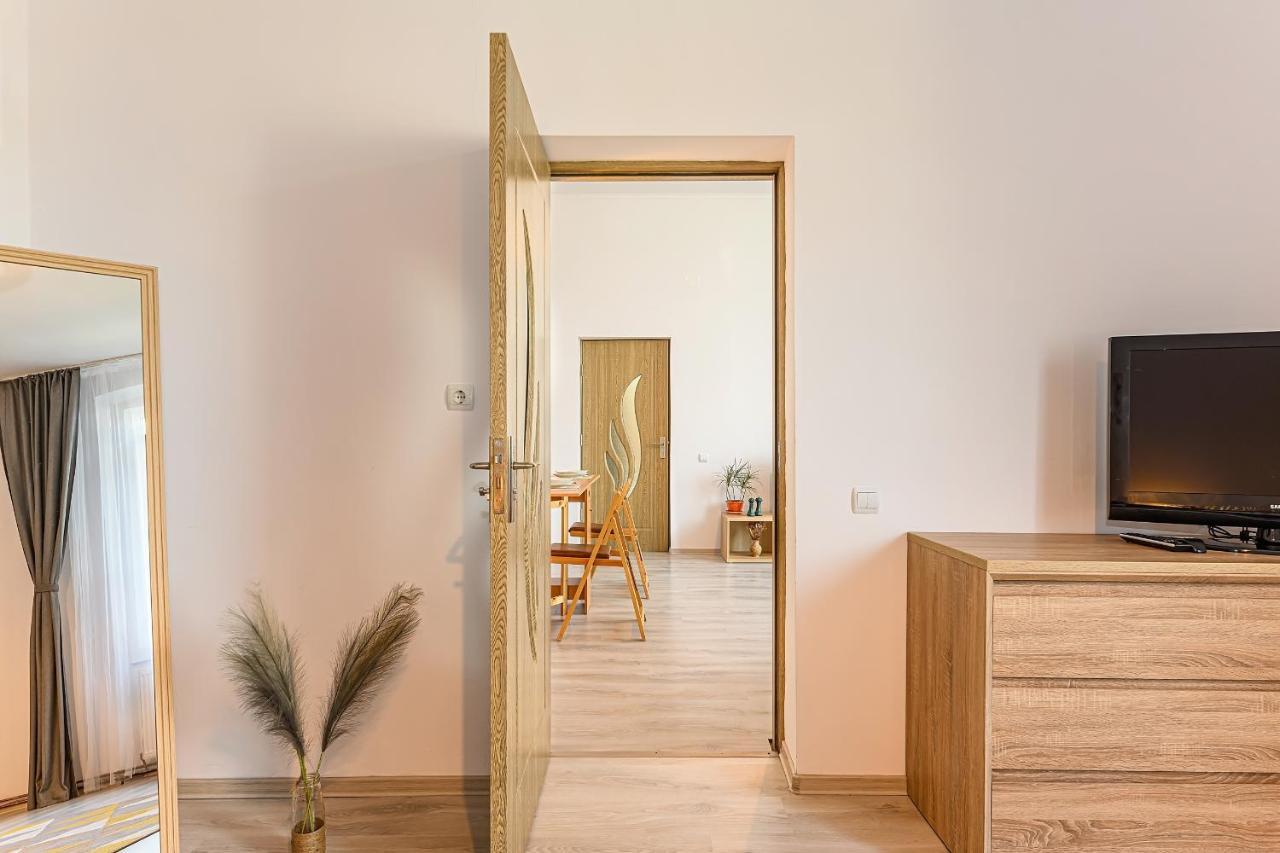 Mountain Oasis Apartment Sinaia Ngoại thất bức ảnh